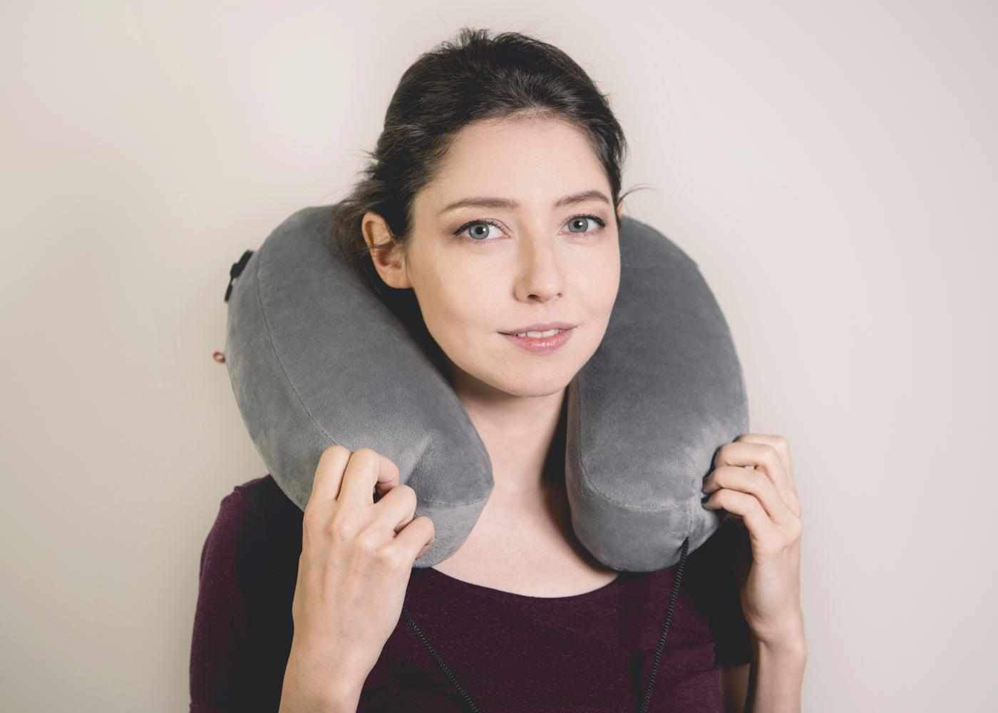 Manta Travel Pillow - Media 7 of 11