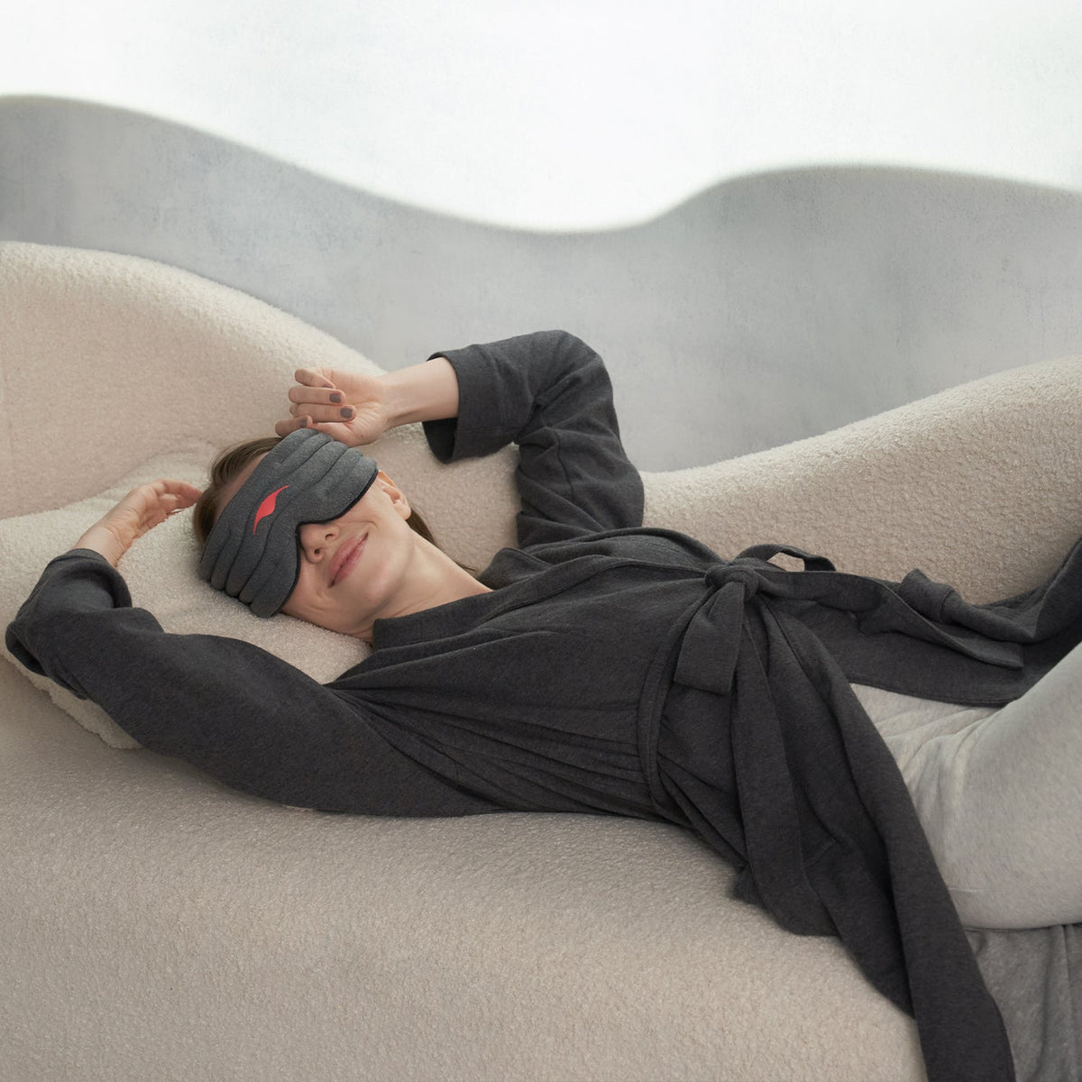 <strong>Therapeutic pressure in </strong><em><strong>any</strong></em><strong> sleep position</strong>