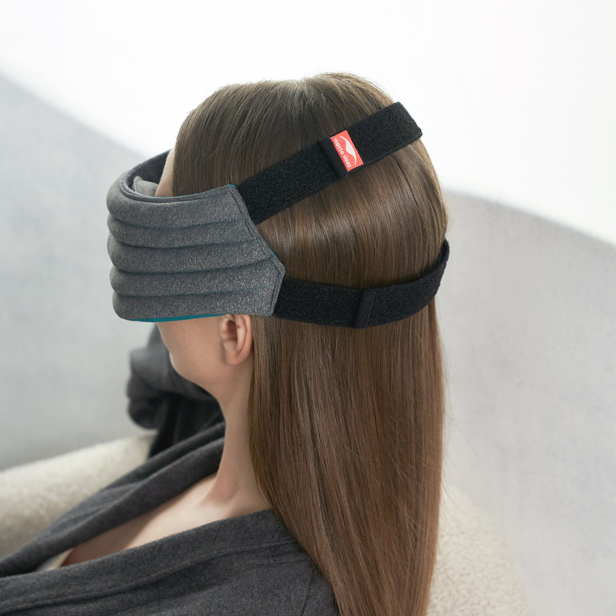 <strong>A perfect fit that stays in place, all night</strong>